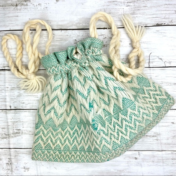 VINTAGE Mint Green Ivory Cream Woven Textile Purse Pull String Wristlet Sack Bag - Picture 1 of 5